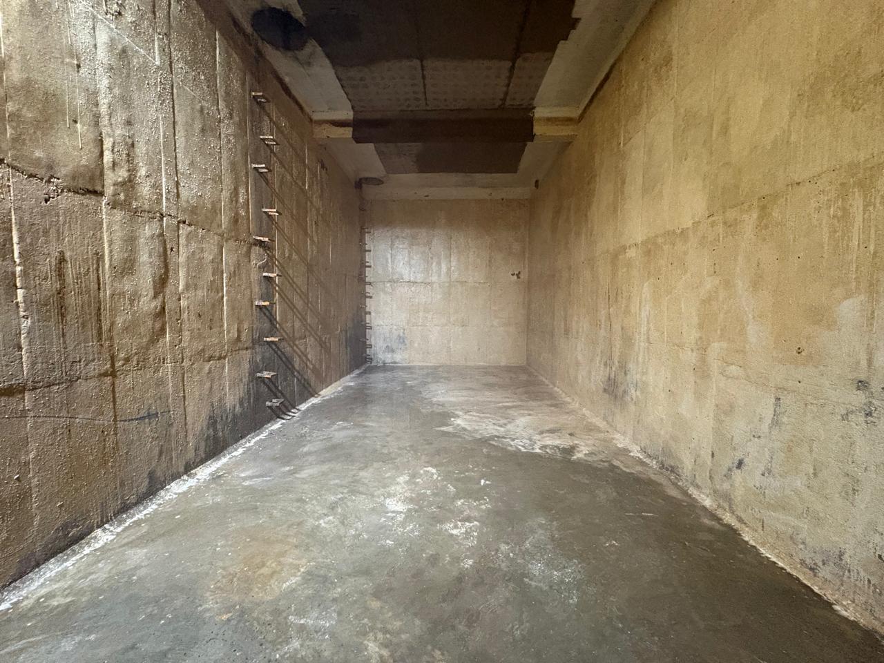 Professional Underground Water Tank Cleaning in Dombivli – Sanjeevani Services Underground RCC water tank after professional cleaning service in Dombivli by Sanjeevani Services